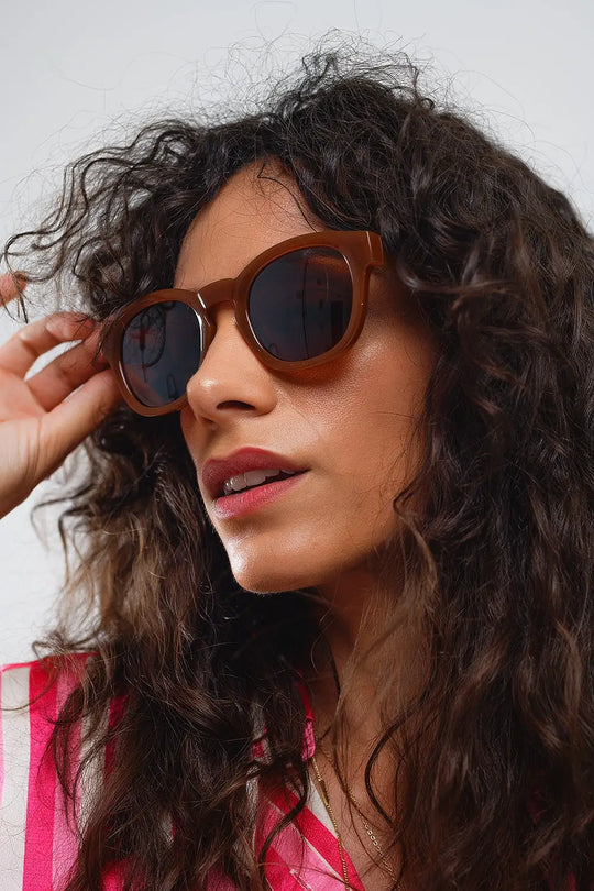 90’s Round Sunglasses With Brown Tinted Lenses and Light Brown Frame - One Size / Beige