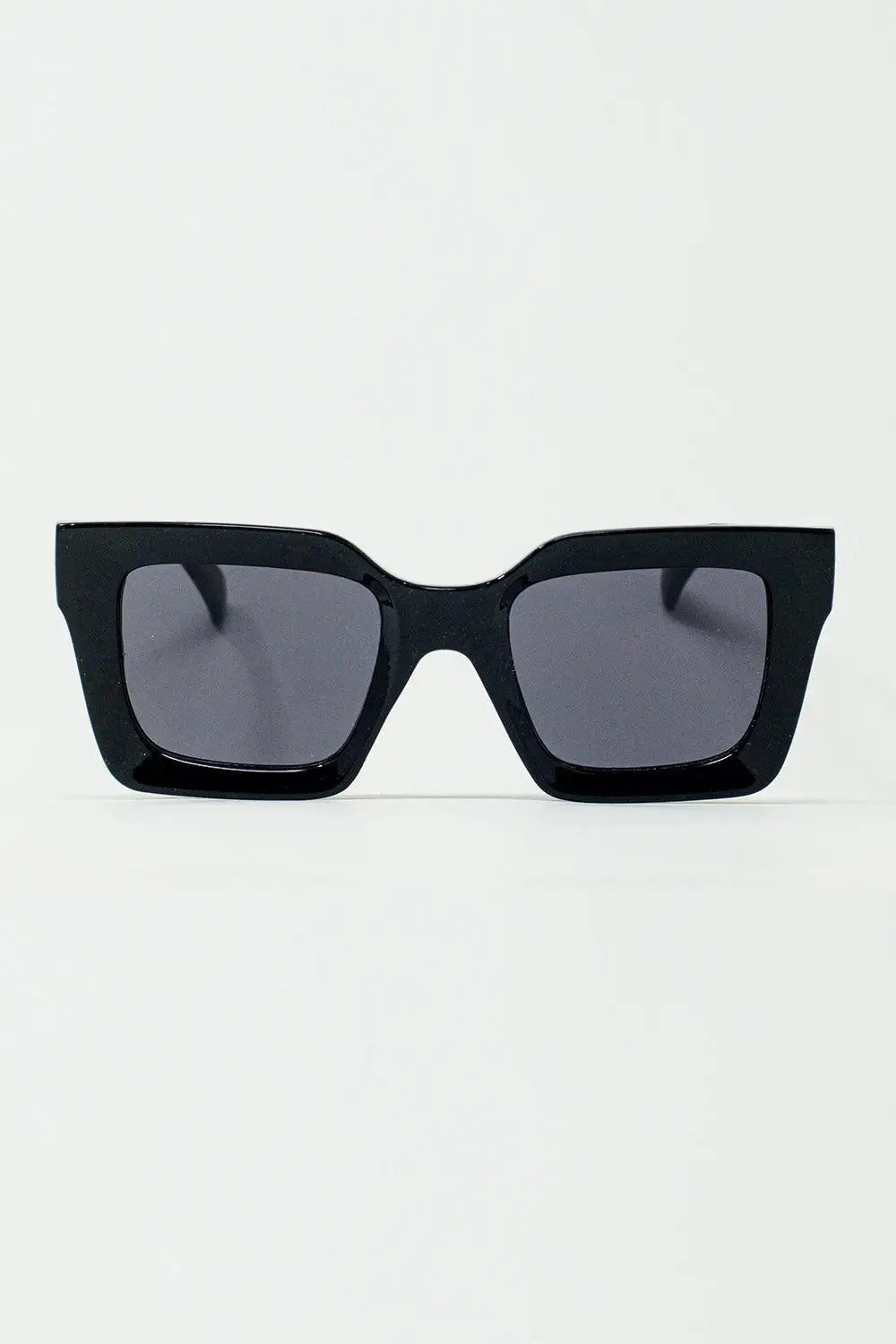 Q2 90's Squared Sunglasses in black