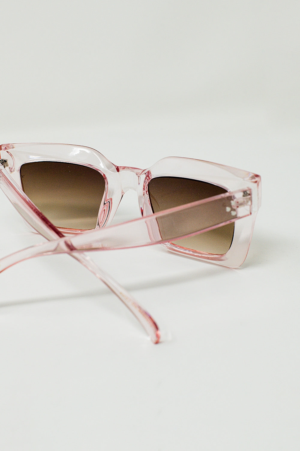 90's Squared Sunglasses in Pink