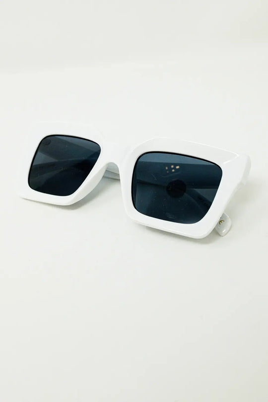 90’s Squared Sunglasses in white - One Size / White