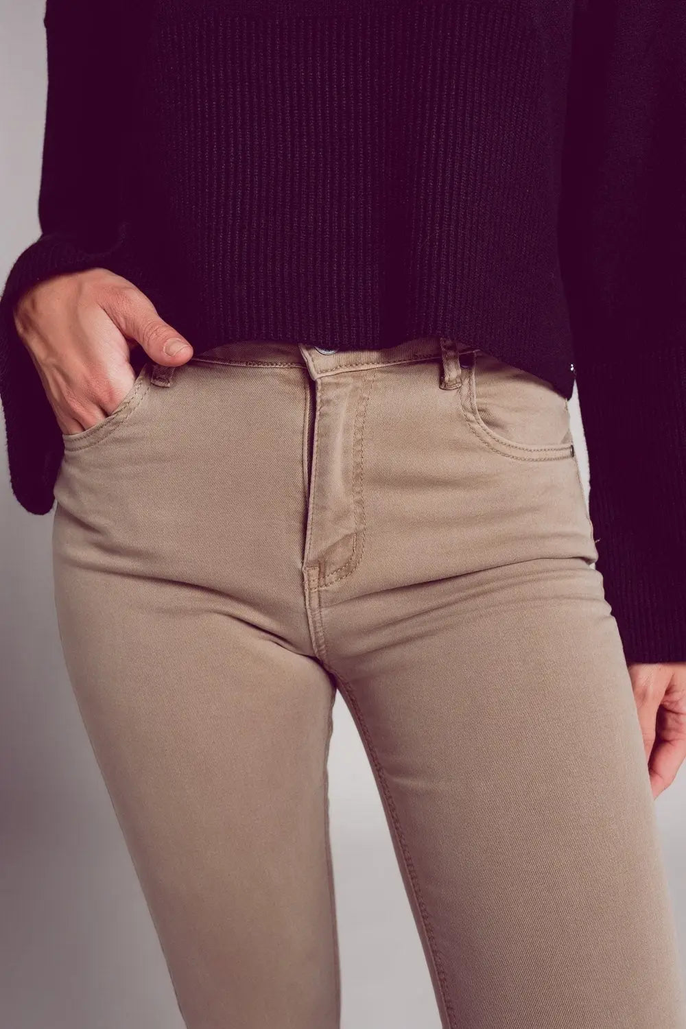 Flare jeans with raw hem edge in beige - Colored Jeans