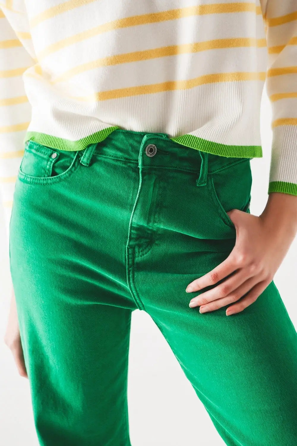 High waisted slouchy mom jeans in green - Colored Jeans