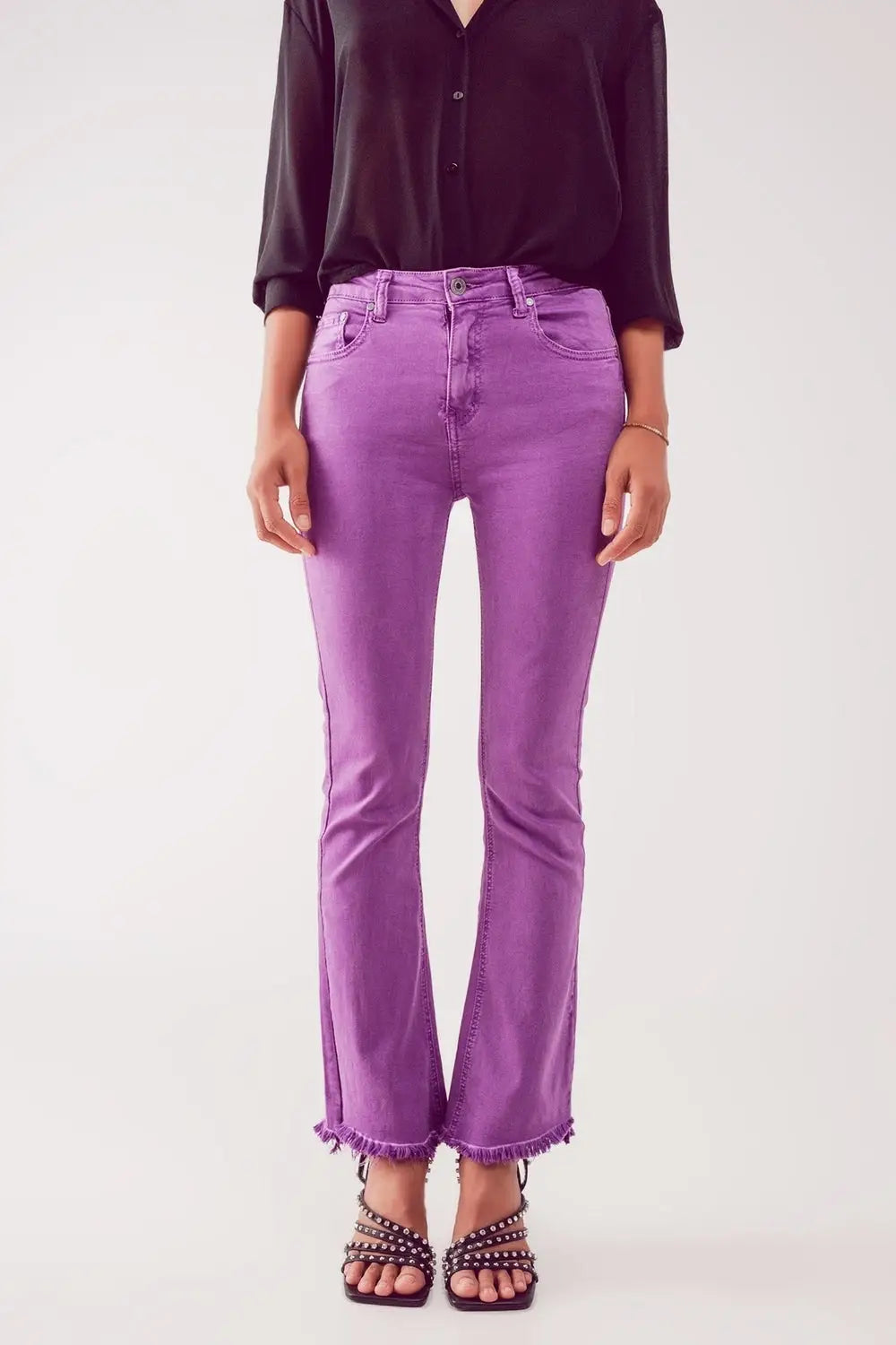Flare jeans with raw hem edge in purple - Colored Jeans
