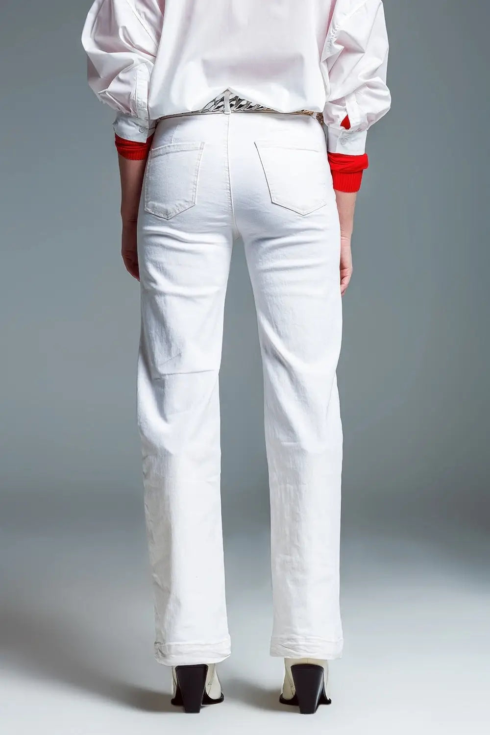 high waisted front pockets flare jeans in white - Colored Jeans