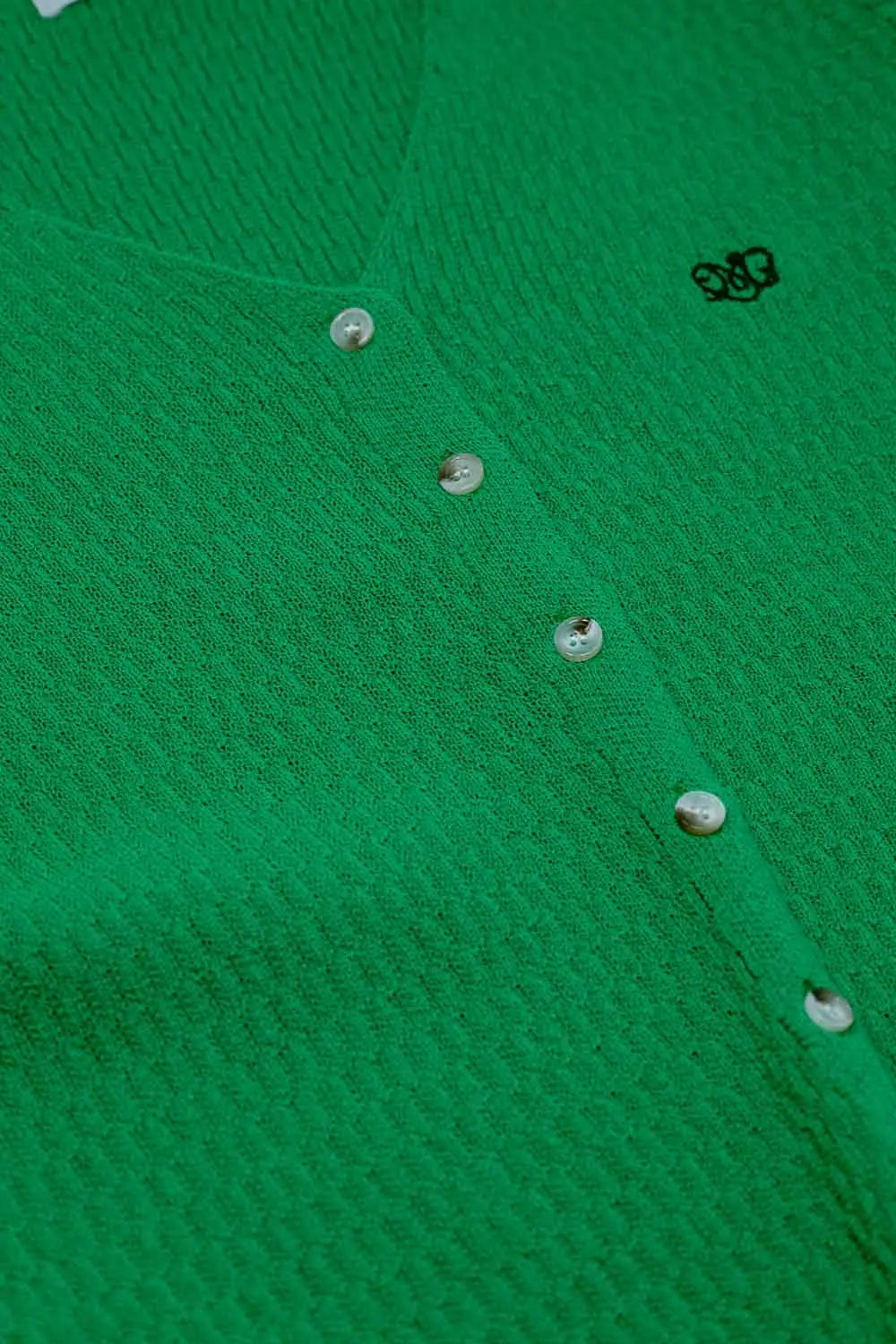 Green cardigan with short sleeves and front closure with button - Sweaters Cardigans