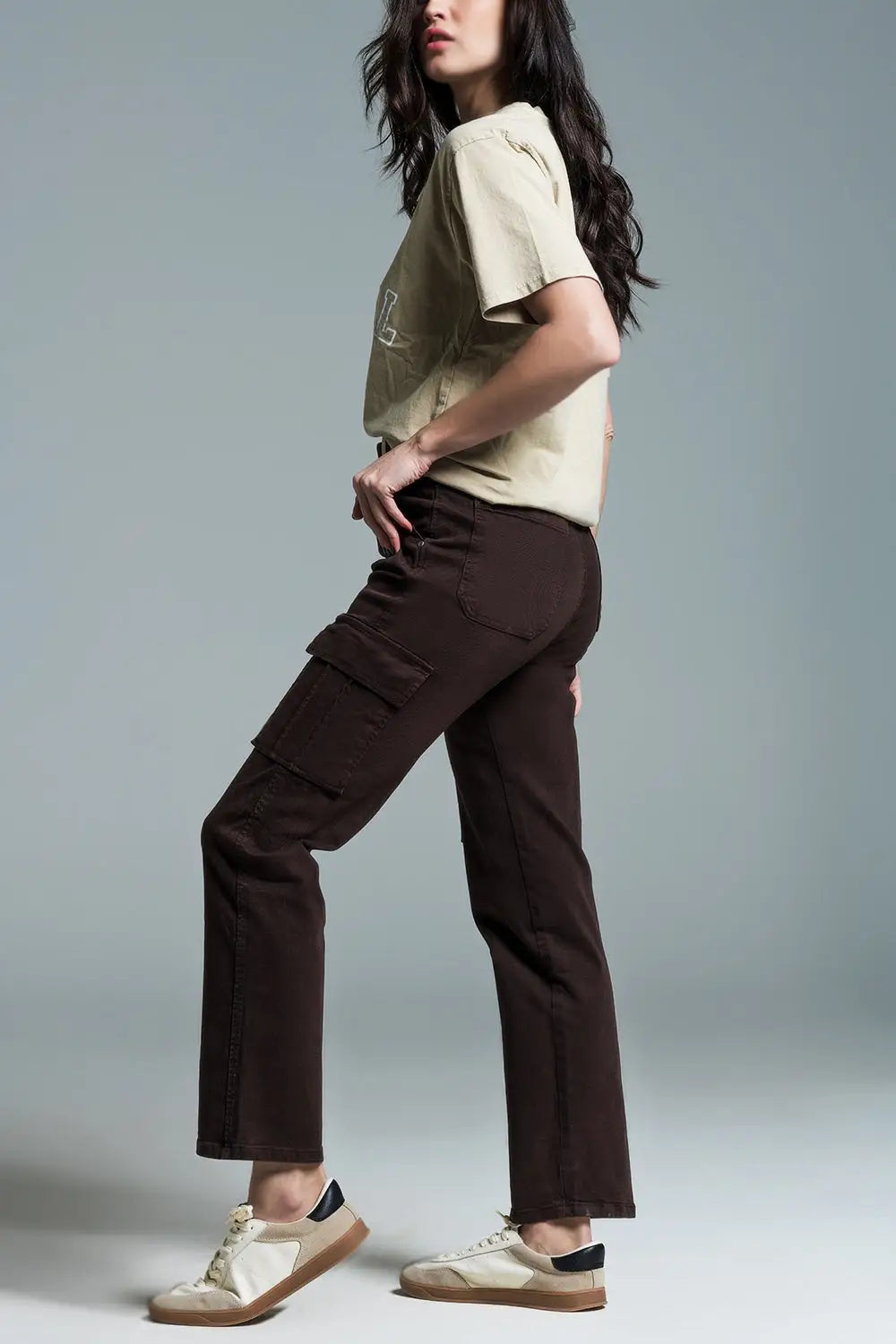 Relaxed cargo pants in dark brown - Colored Jeans