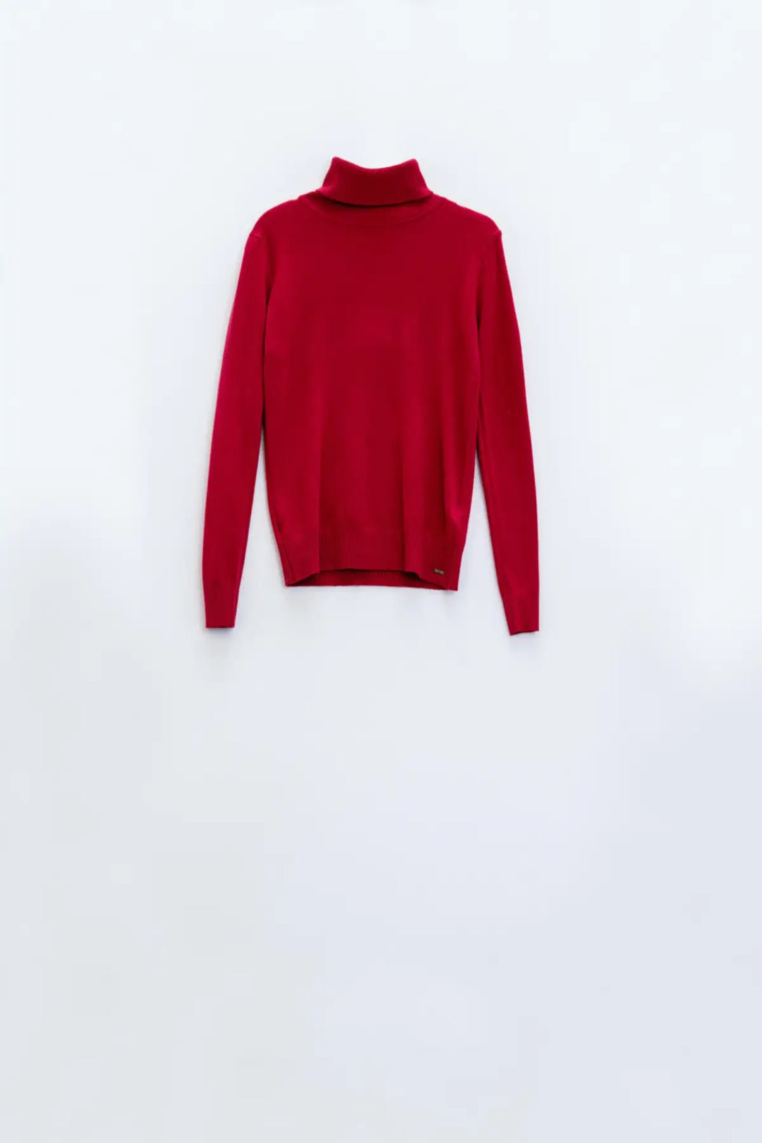 Fine knit high neck jumper in wine color - Sweaters