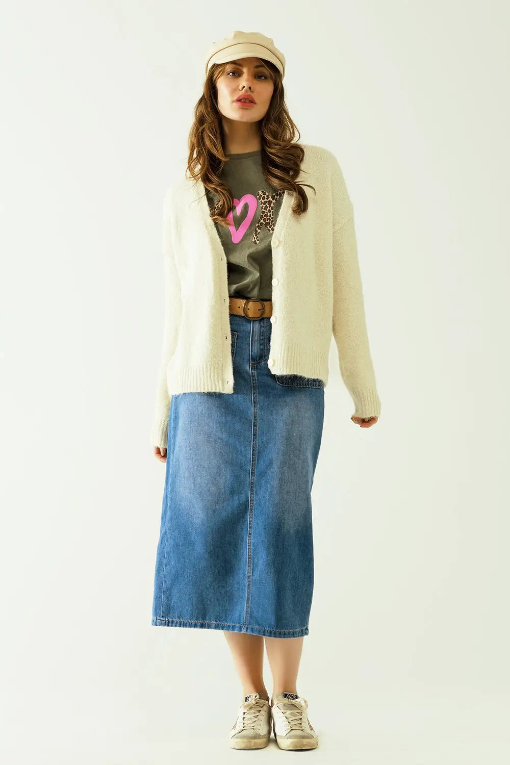 Long sleeves creme cardigan with front closure with buttons - Cardigans