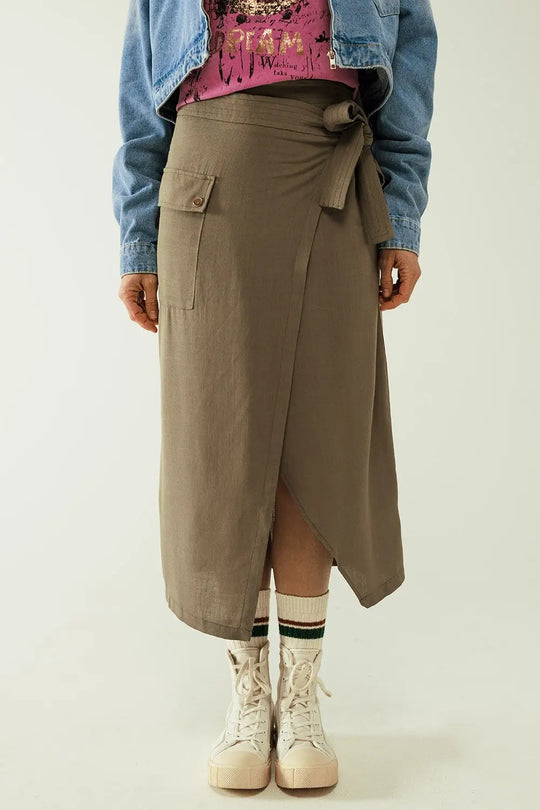 Khaki mid-length skirt with one pocket and a lace detail - Skirts