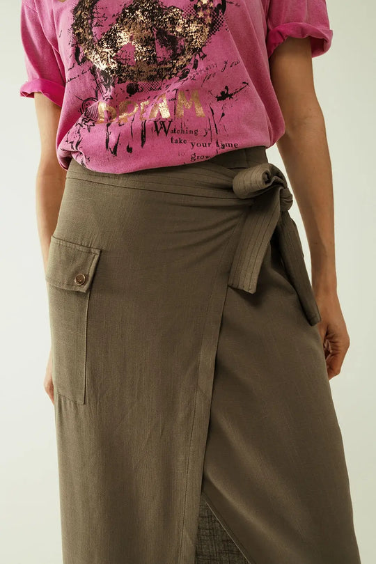 Khaki mid-length skirt with one pocket and a lace detail - Skirts