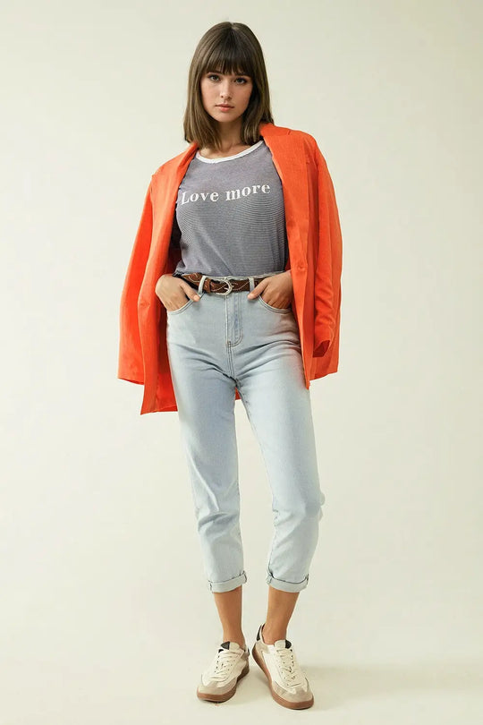 Straight light blue jean with hem and five pockets
