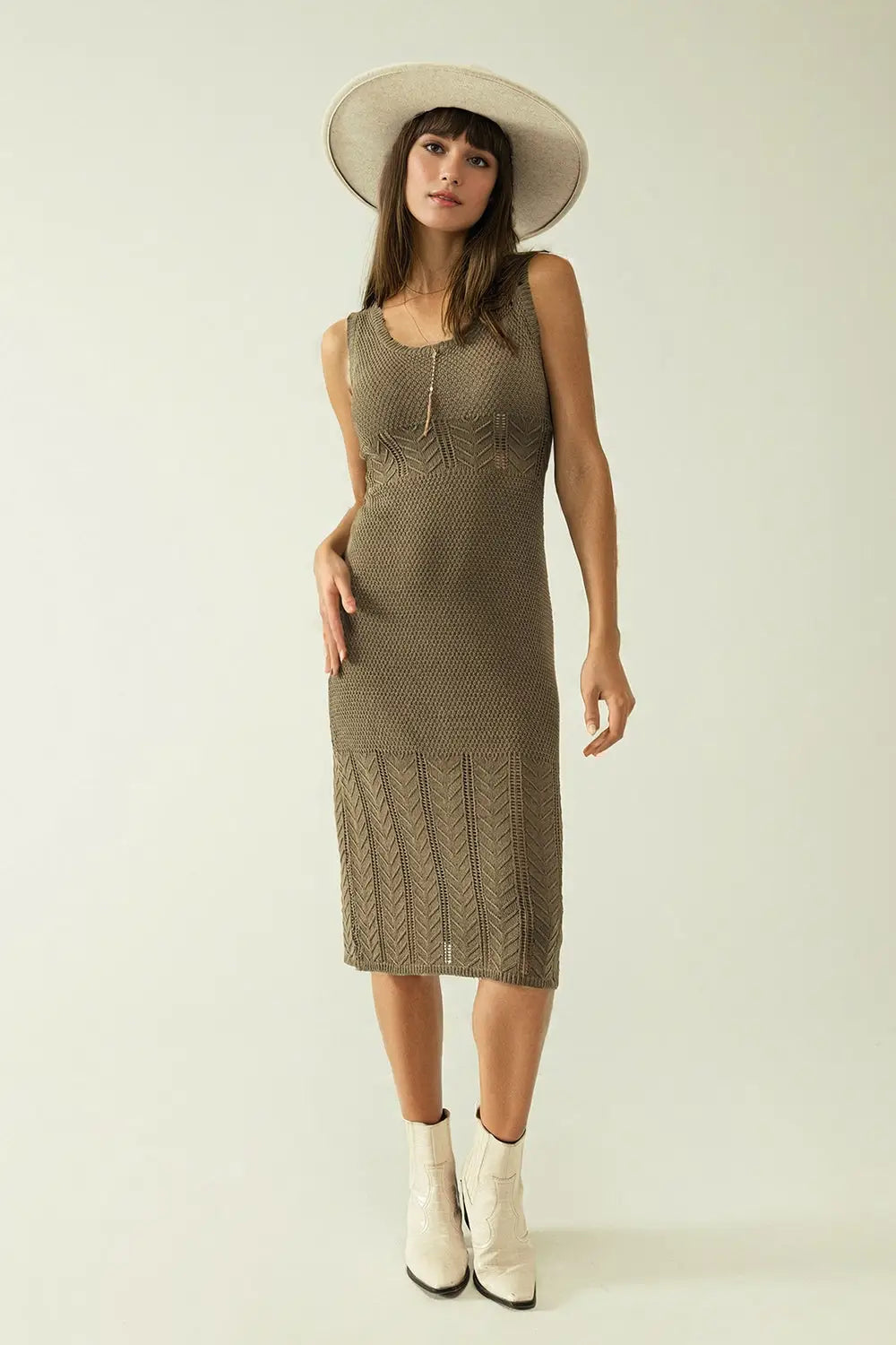 Sleeveless khaki knit midi dress with round neck - Dresses