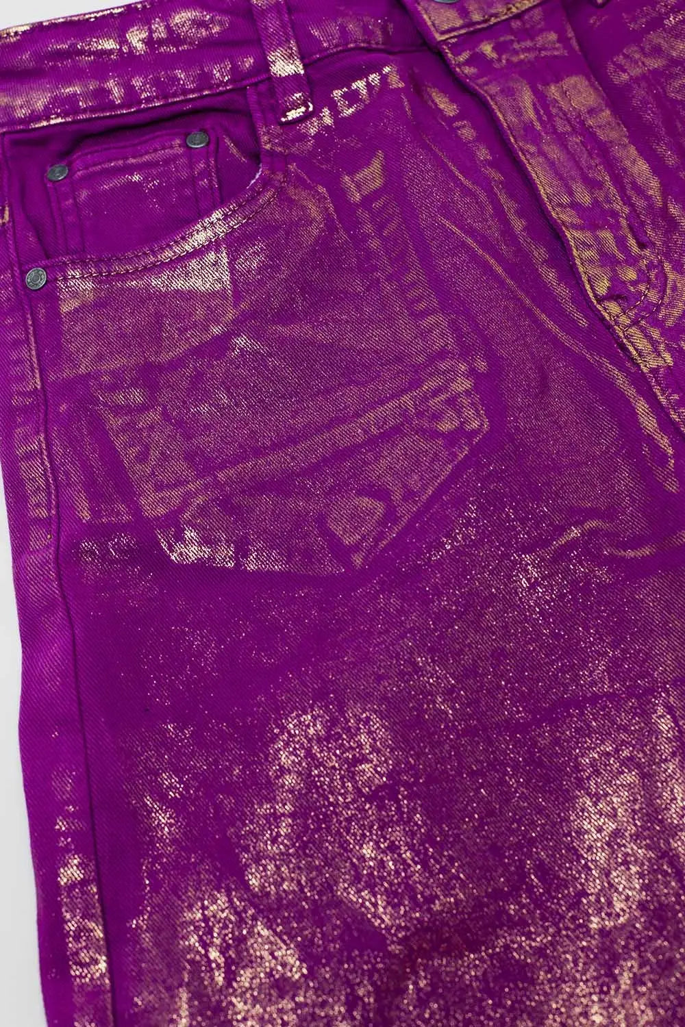 Magenta Wide Leg Jeans With Metallic Finish In Gold - Colored Jeans