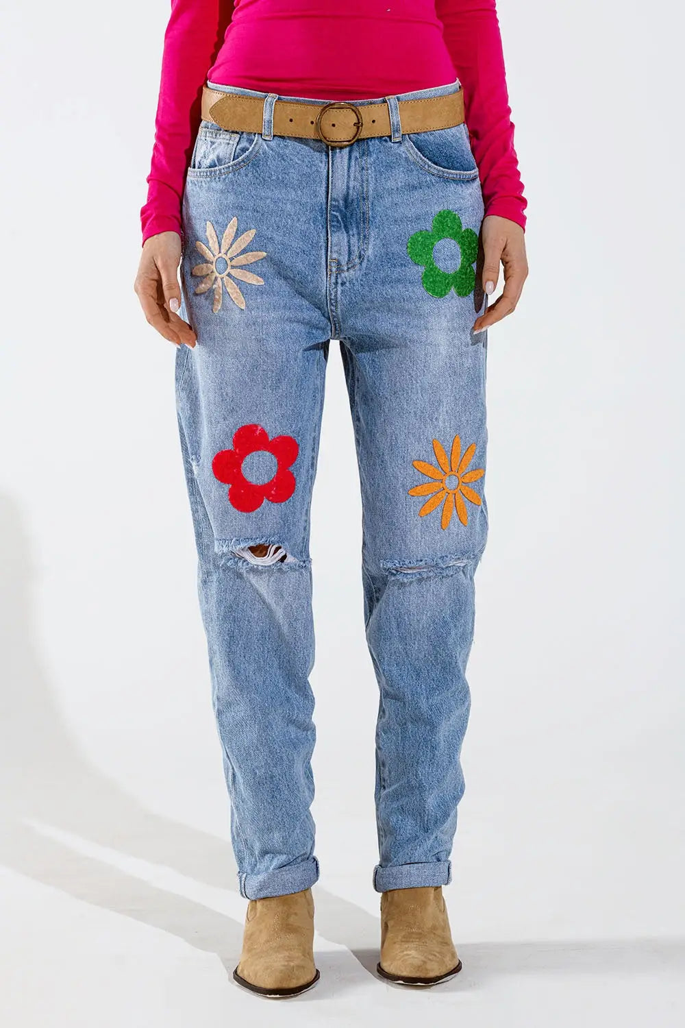 Straight Mom Jeans With Flower Detail In Washed Blue