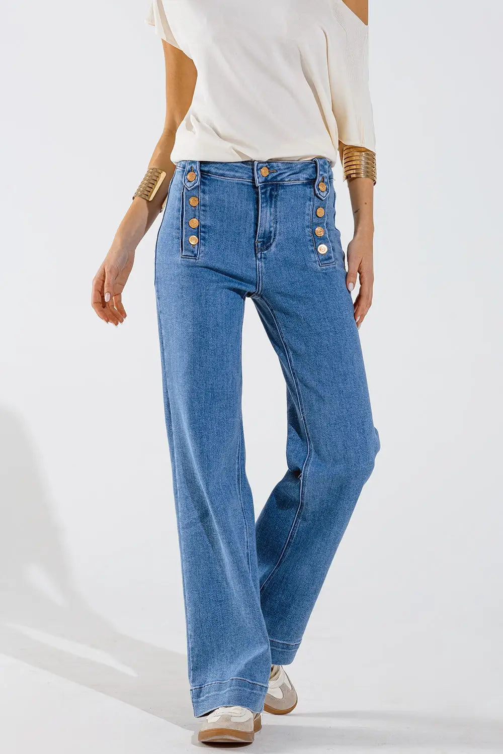 Straight Marine Style Jeans With Golden Buttons Details On The Side in Mid Blue