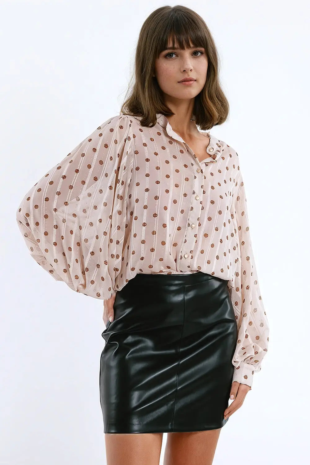 Blouse with balloon sleeves and polka dots in Beige - Shirts