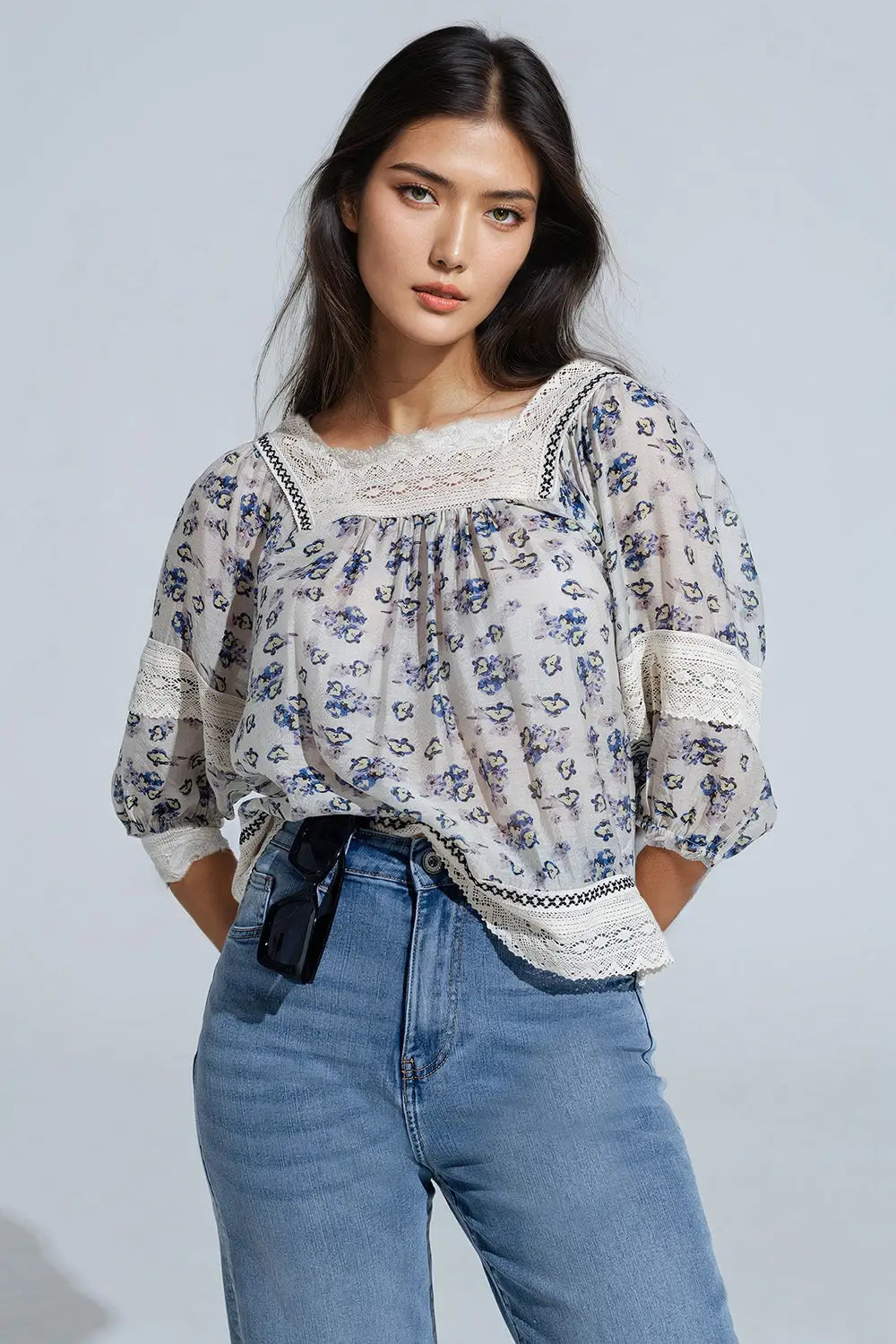 romantic blouse with flowers and lace detail - Shirts
