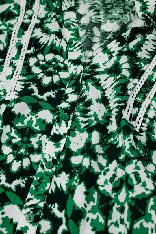 Tie Dye Print Short Dress With Long Sleeves And Lace Trim in Green - Dresses