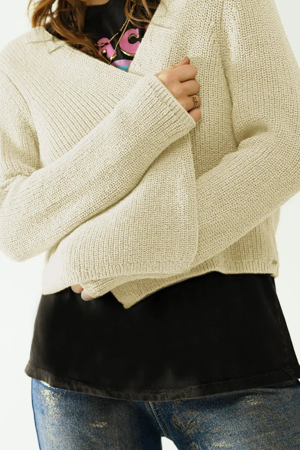 Cropped Cardigan In Lightweight Rib and V-Neckline in Cream - Sweaters