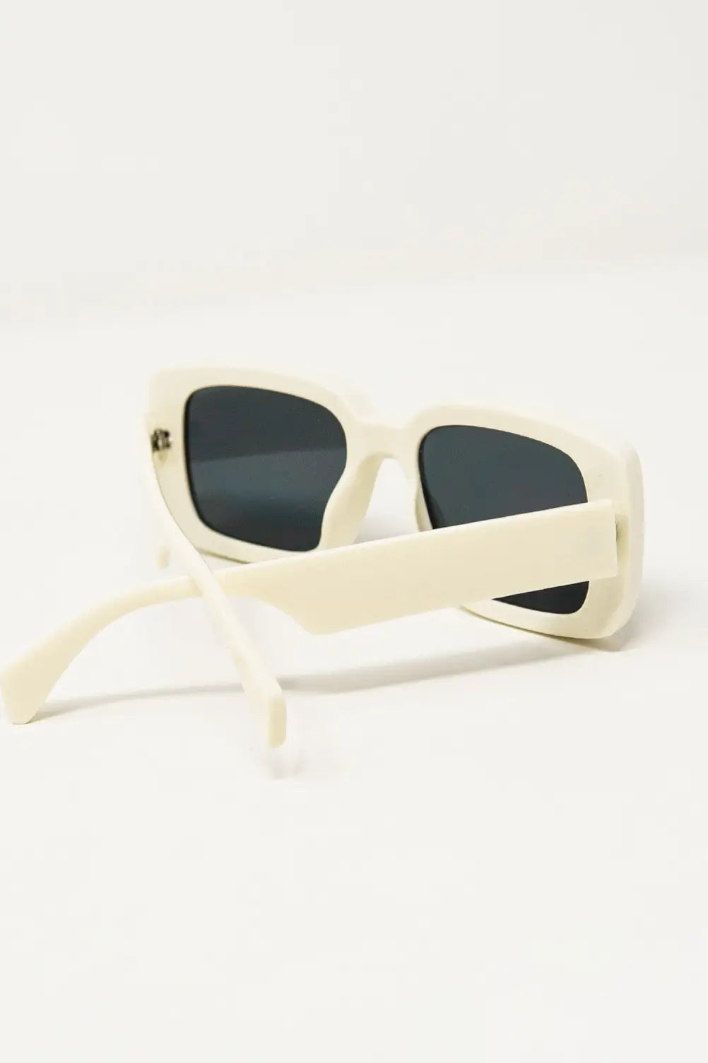 Oversized Rectangular Sunglasses With Wide Frame in White - CREAM / ONE - Sunglasses