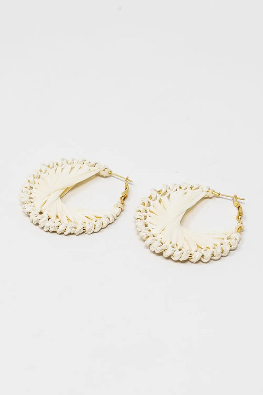 Cream Round Woven Earrings With Intertwined Motive - CREAM / ONE - Earrings