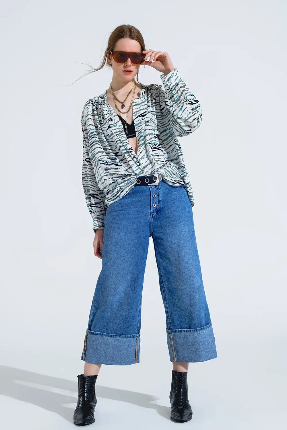 White Blouse With Green Animal Print And Long Sleeves - Shirts
