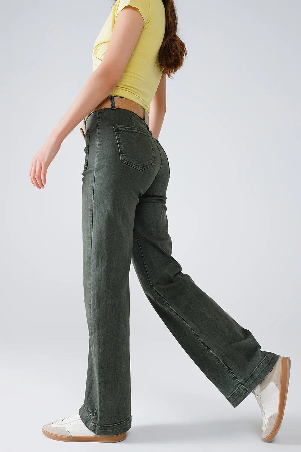 high waisted front pockets flare jeans in dark khaki - Colored Jeans