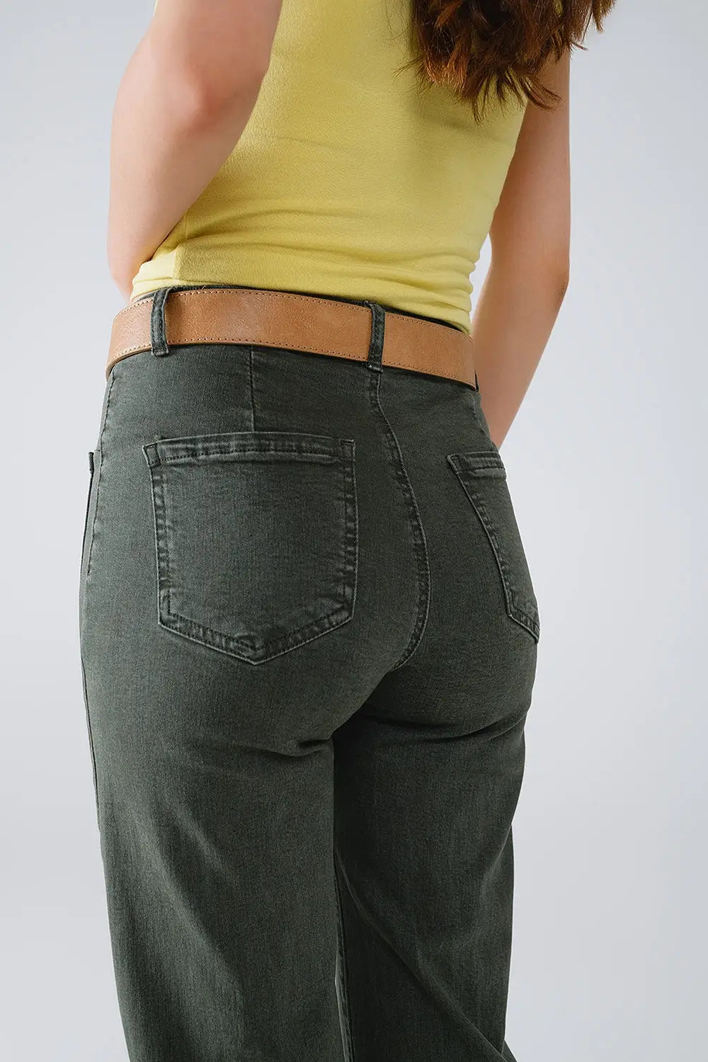 high waisted front pockets flare jeans in dark khaki - Colored Jeans