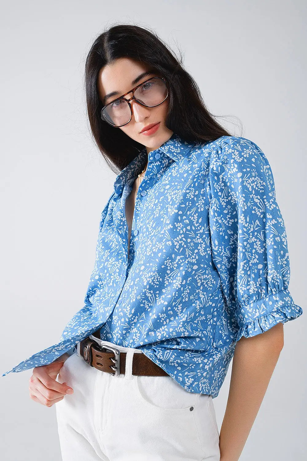 Blue Blouse with Floral Design and short sleeves - Shirts