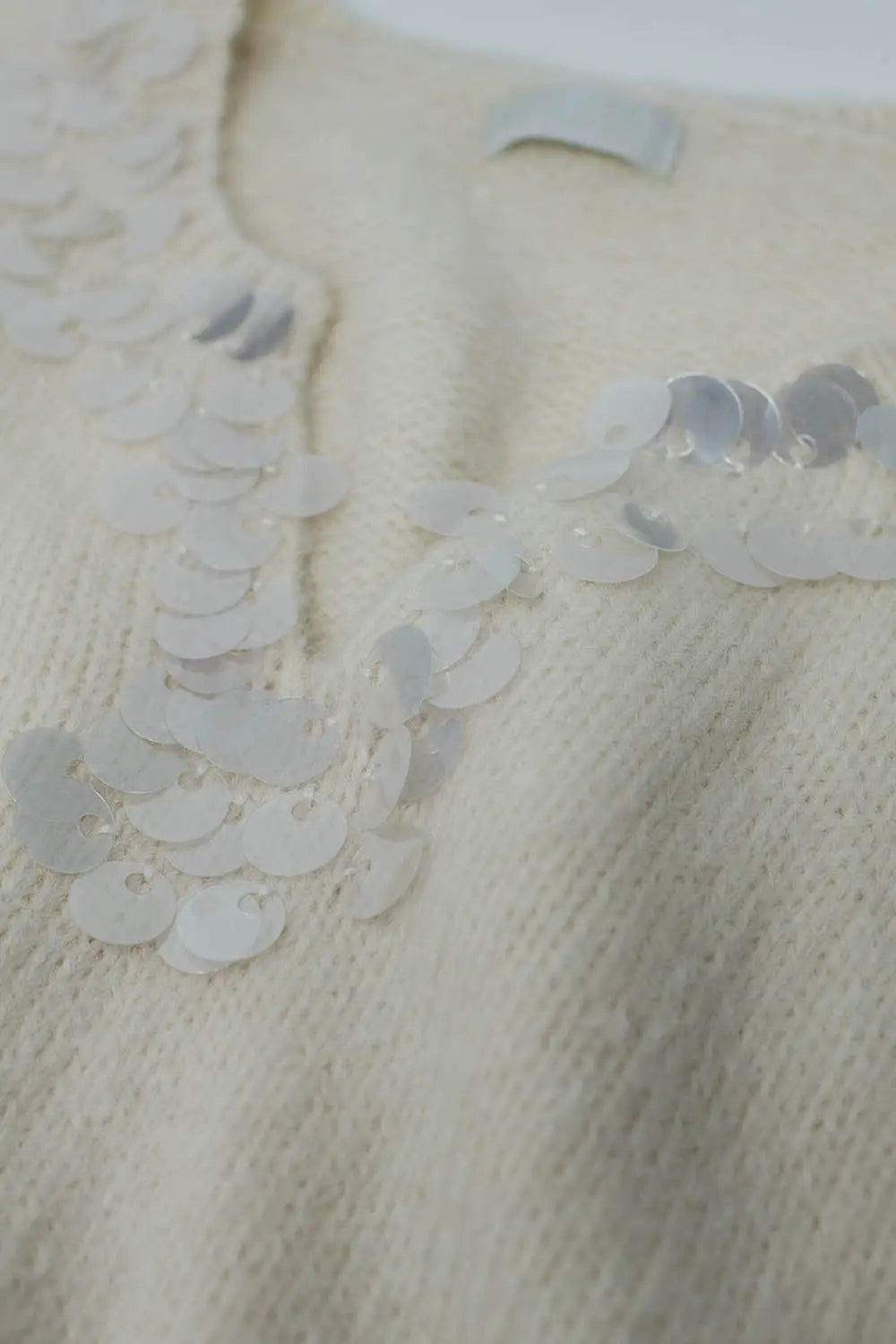 Cream V-neck sweater with sequin detail - CREAM / ONE - Sweaters