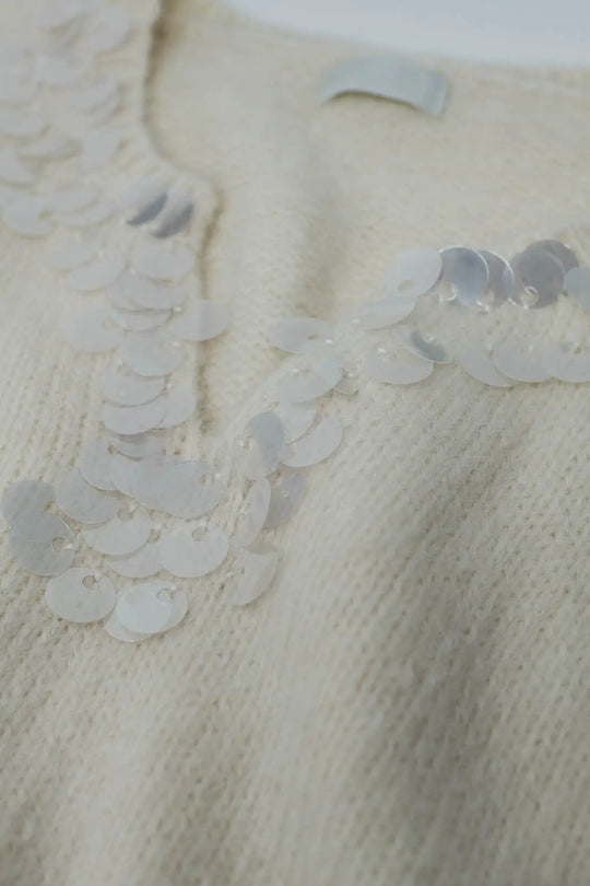 Cream V-neck sweater with sequin detail - CREAM / ONE - Sweaters