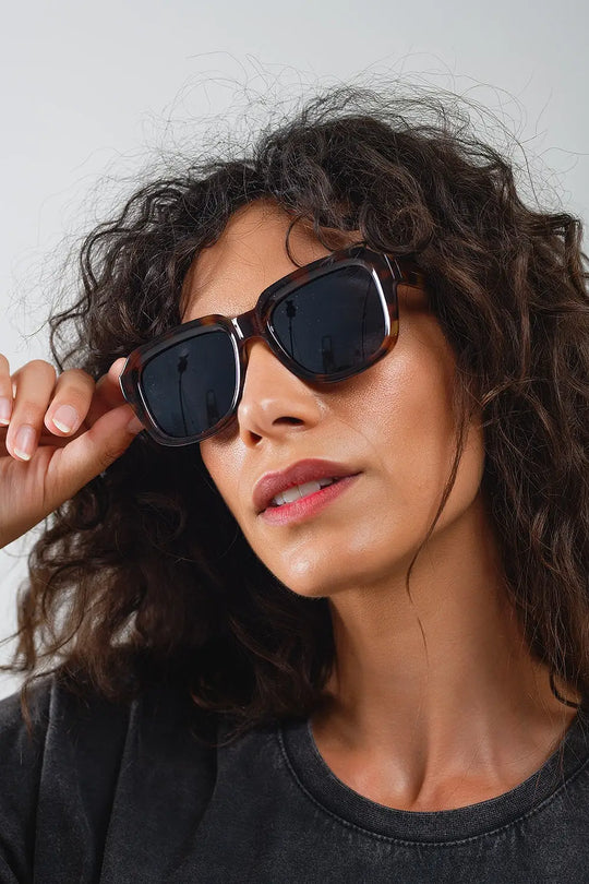Chunky Square Sunglasses With Dark Brown Tortoise Shell Frame - BROWN / ONE - Sunglasses