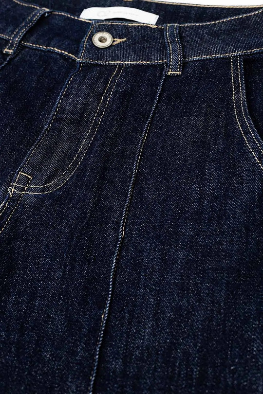 Long Straight Dark Blue Jeans With Contrast Stitching