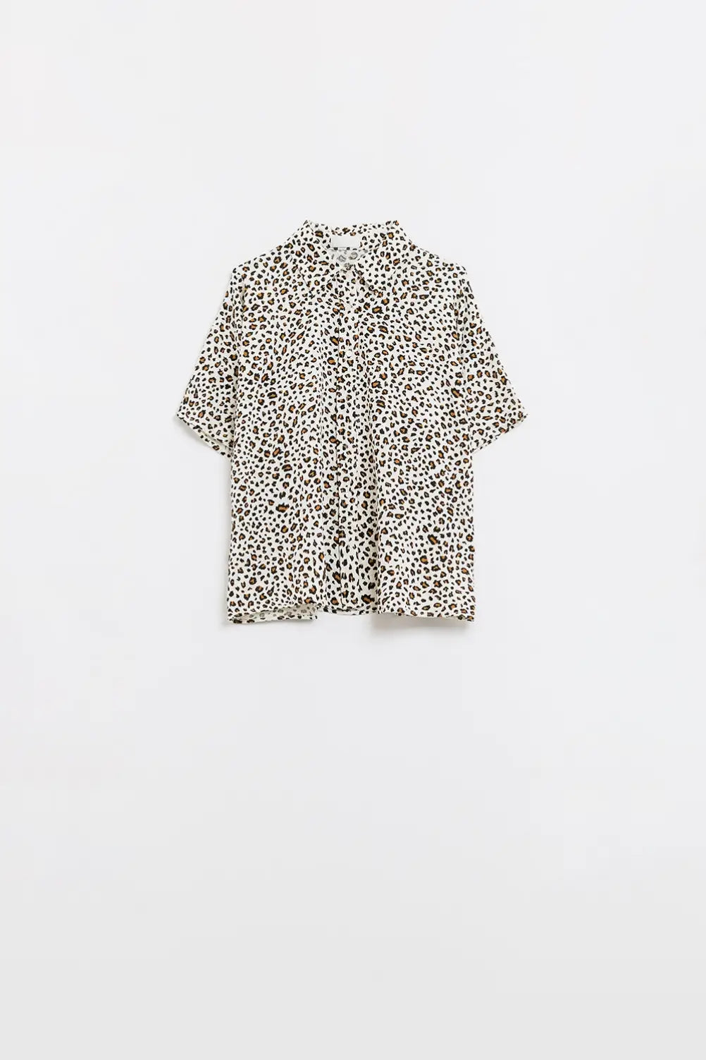 Relaxed Oversized Leopard Print Short Sleeves Shirt - Shirts