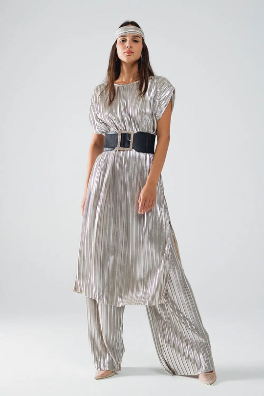 Silver Pleated Dress With Belt And Short Sleeves - Dresses