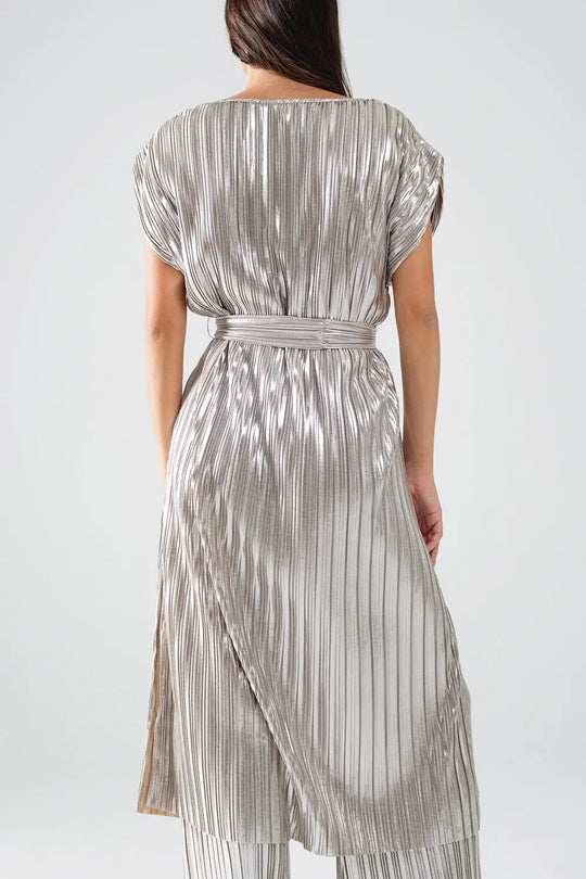 Silver Pleated Dress With Belt And Short Sleeves - Dresses