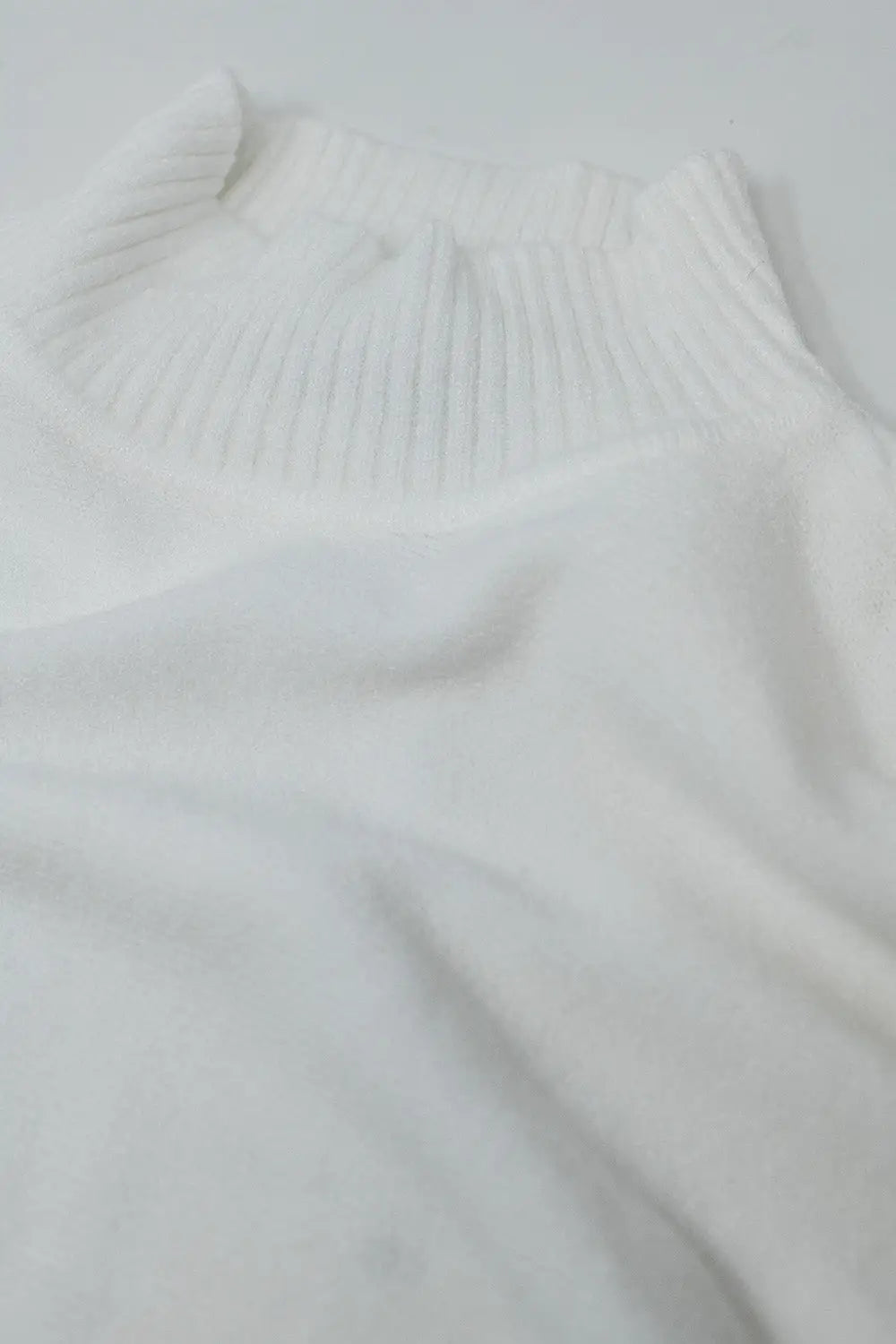 oversized soft knitted white sweater with ribbed sleeves - CREAM / ONE - Sweaters