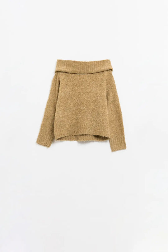 knitted fluffy boat neck sweater in beige - BEIGE / ONE - Sweaters