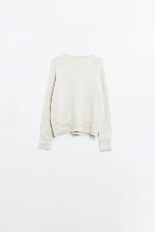 Basic Knited Crew Neck Sweater in cream color - Sweaters