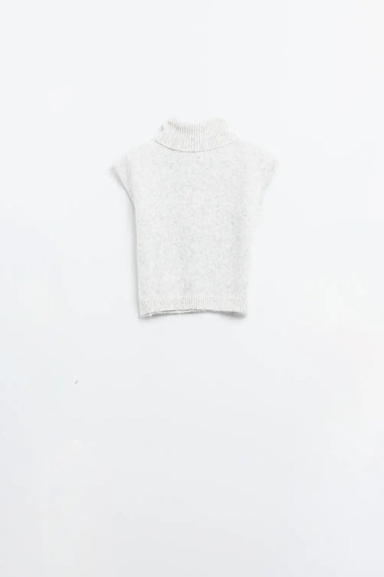 Cozy turtleneck sleeveless sweater in grey - Sweaters
