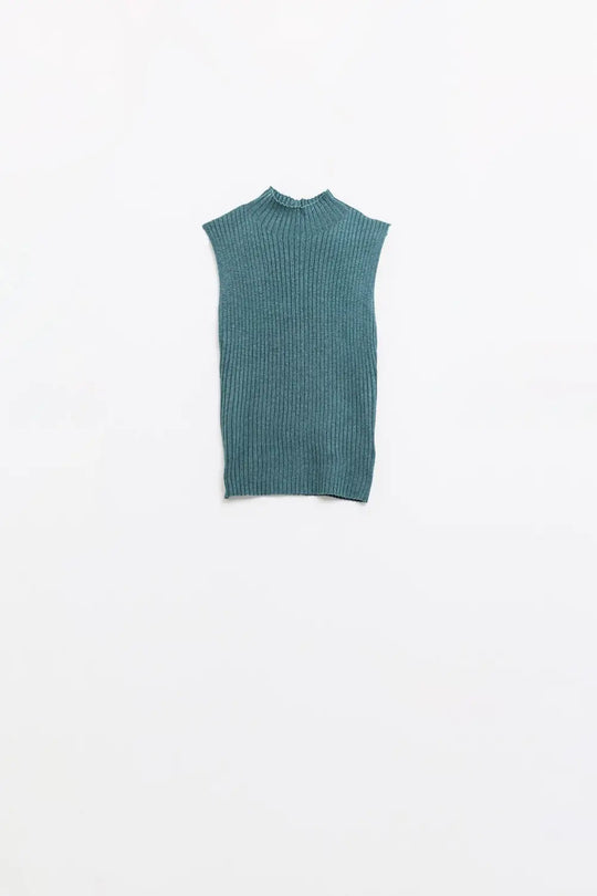 Sleeveless fine knit wool sweater in green - Sweaters