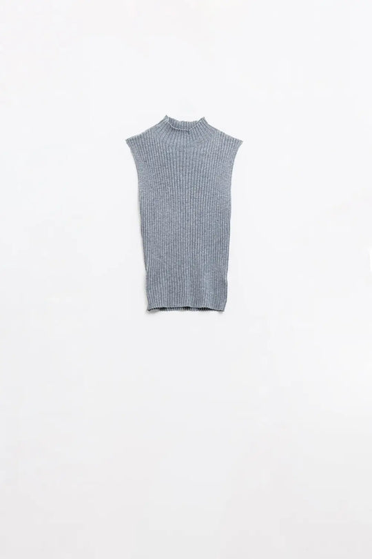 Sleeveless fine knit wool sweater in grey - Sweaters