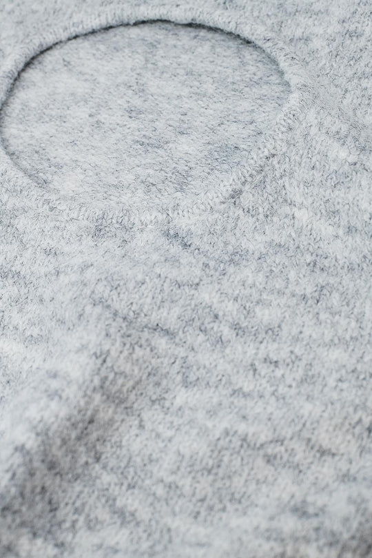 Grey jersey with long sleeves and open back detail