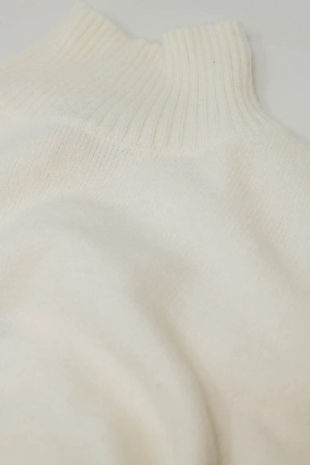 chunky knit sweater in ecru with turtleneck - Sweaters