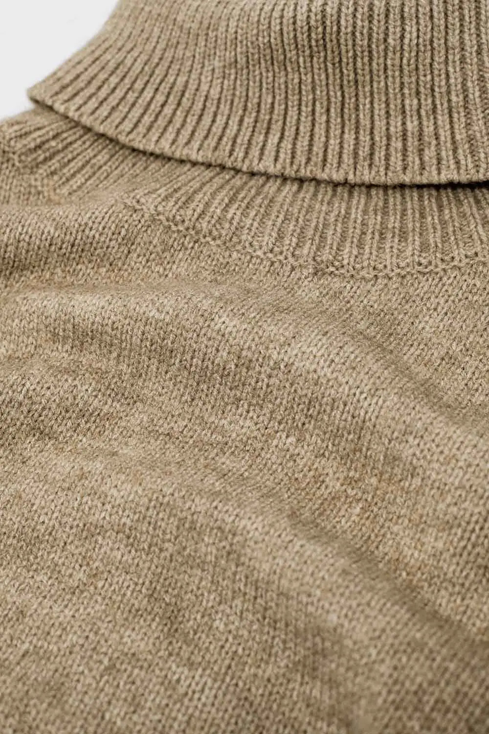 Loose beige sweater with dropped sleeves - Sweaters