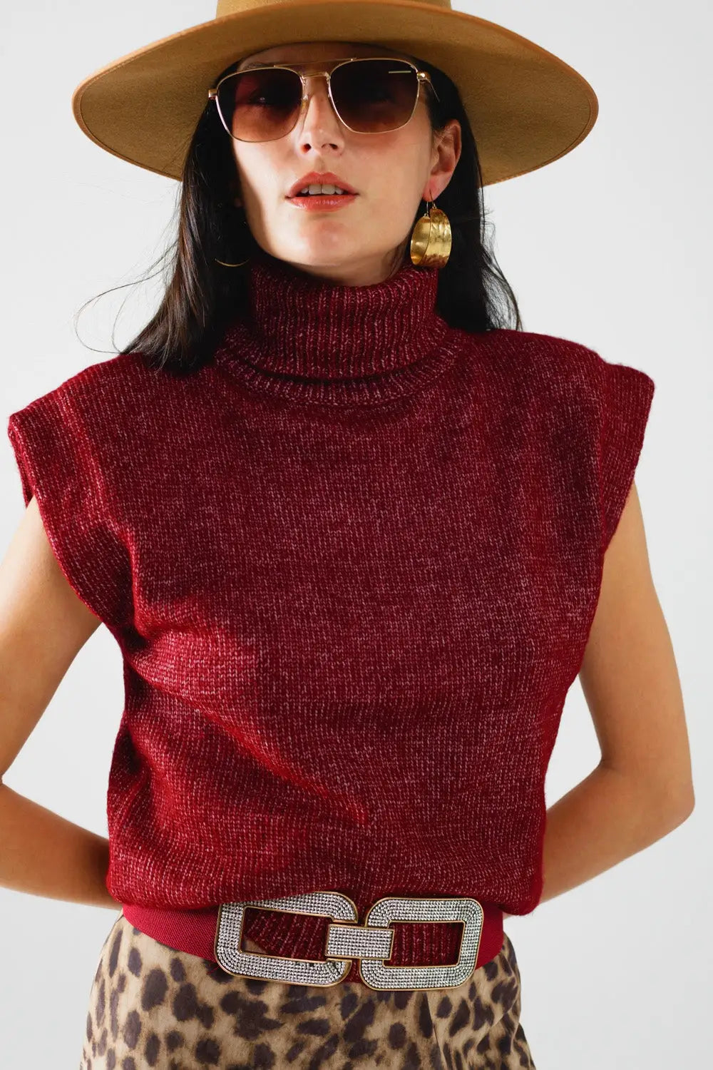 Cozy turtleneck sleeveless sweater in burgundy - Sweaters