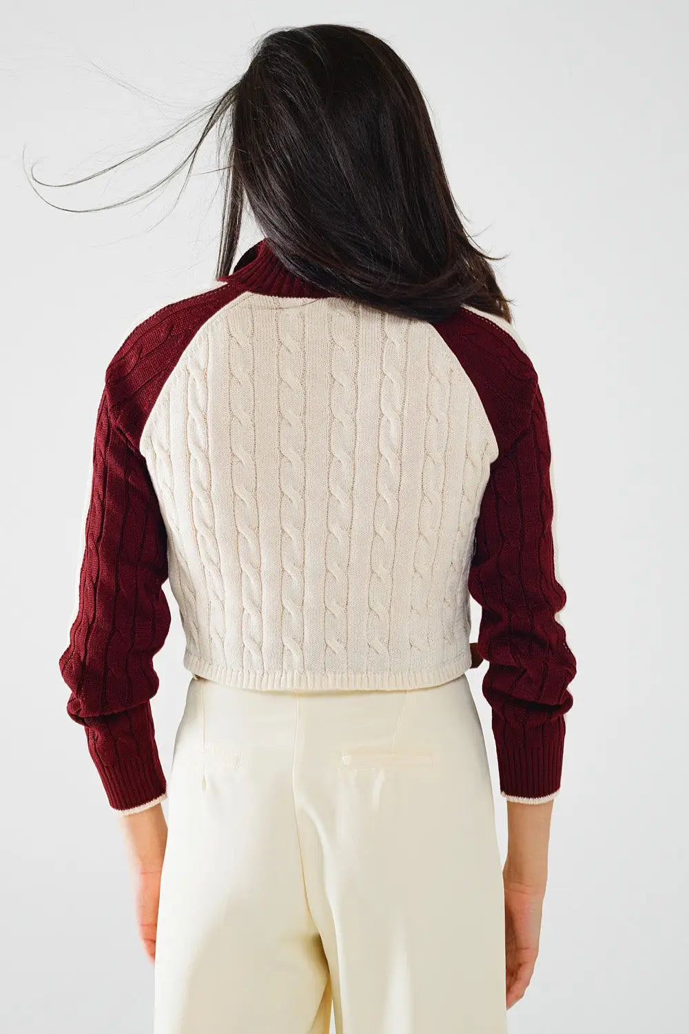 cropped white and burgundy sweater with neck zipper - Sweaters