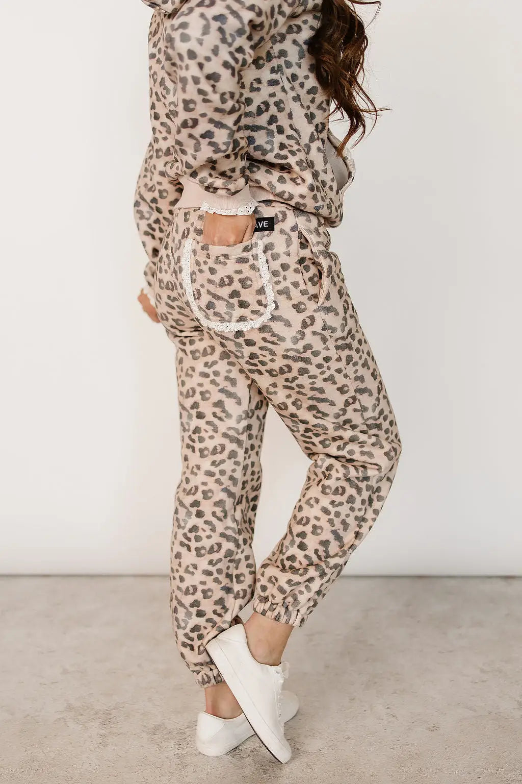 Comfort Zone Joggers - Leopard Lace - Tops