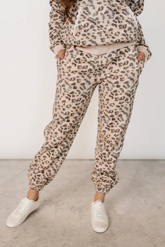 Comfort Zone Joggers - Leopard Lace - Tops