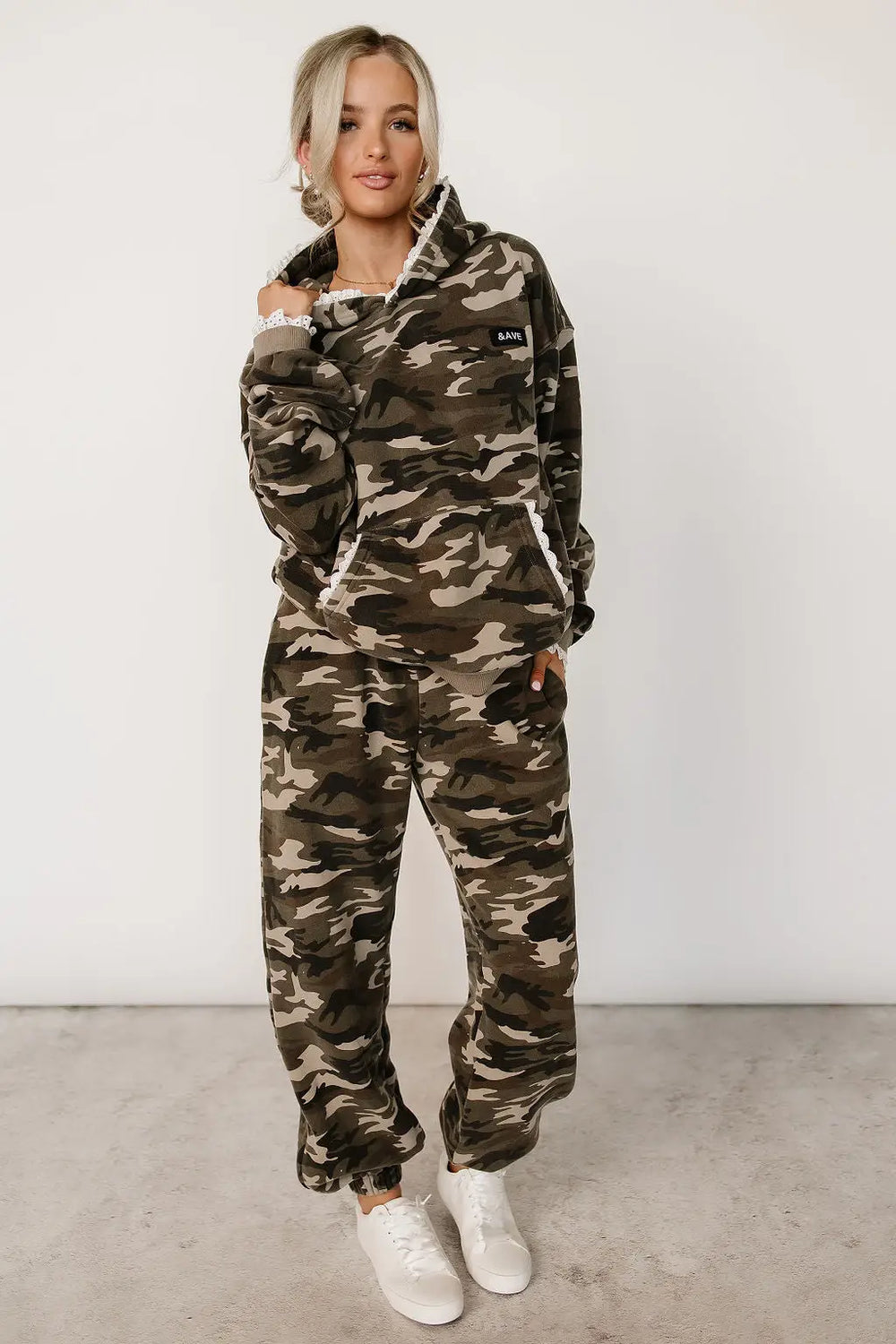 Comfort Zone Joggers - Camo Lace - Tops